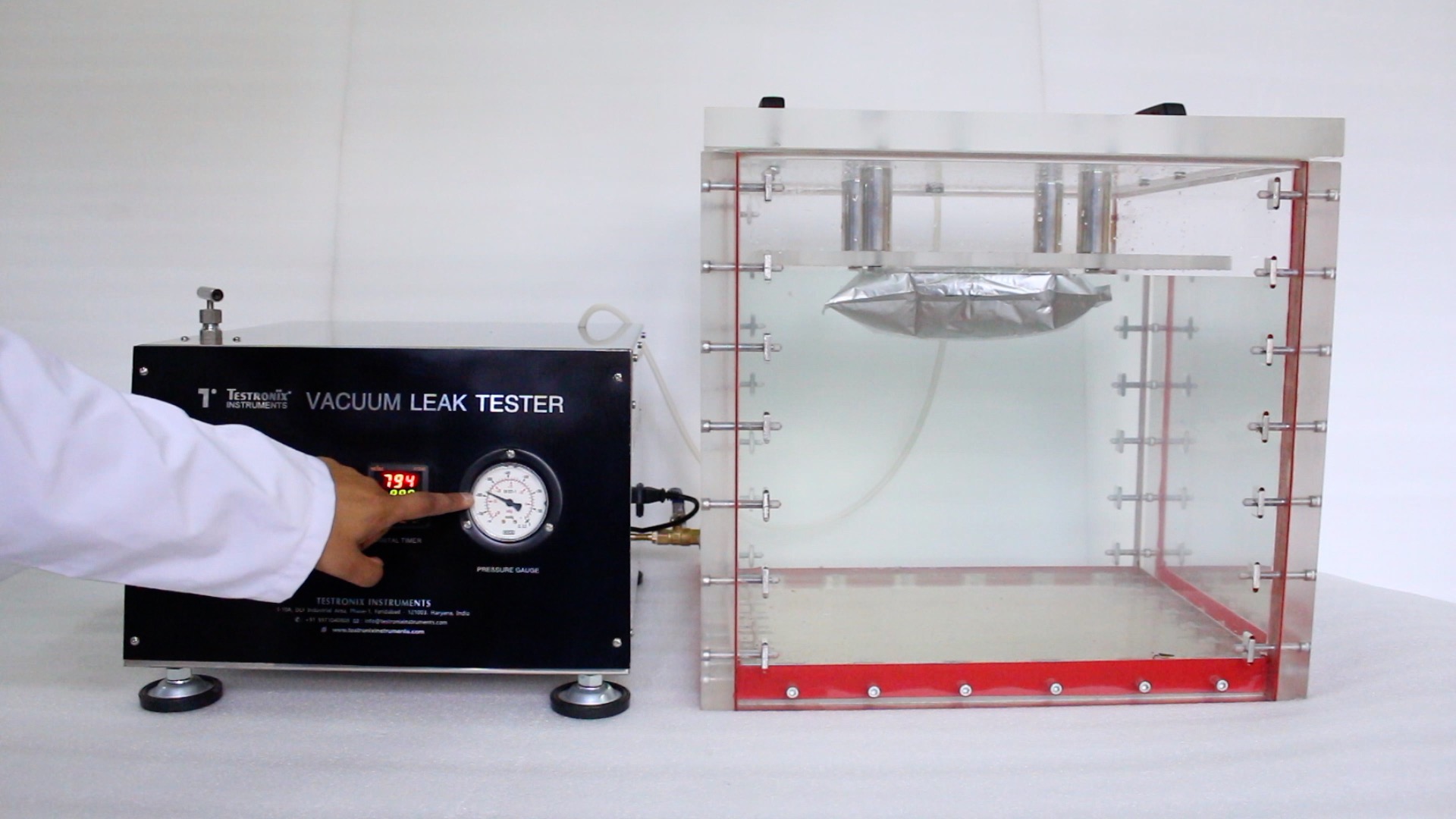 vacuum leakage tester